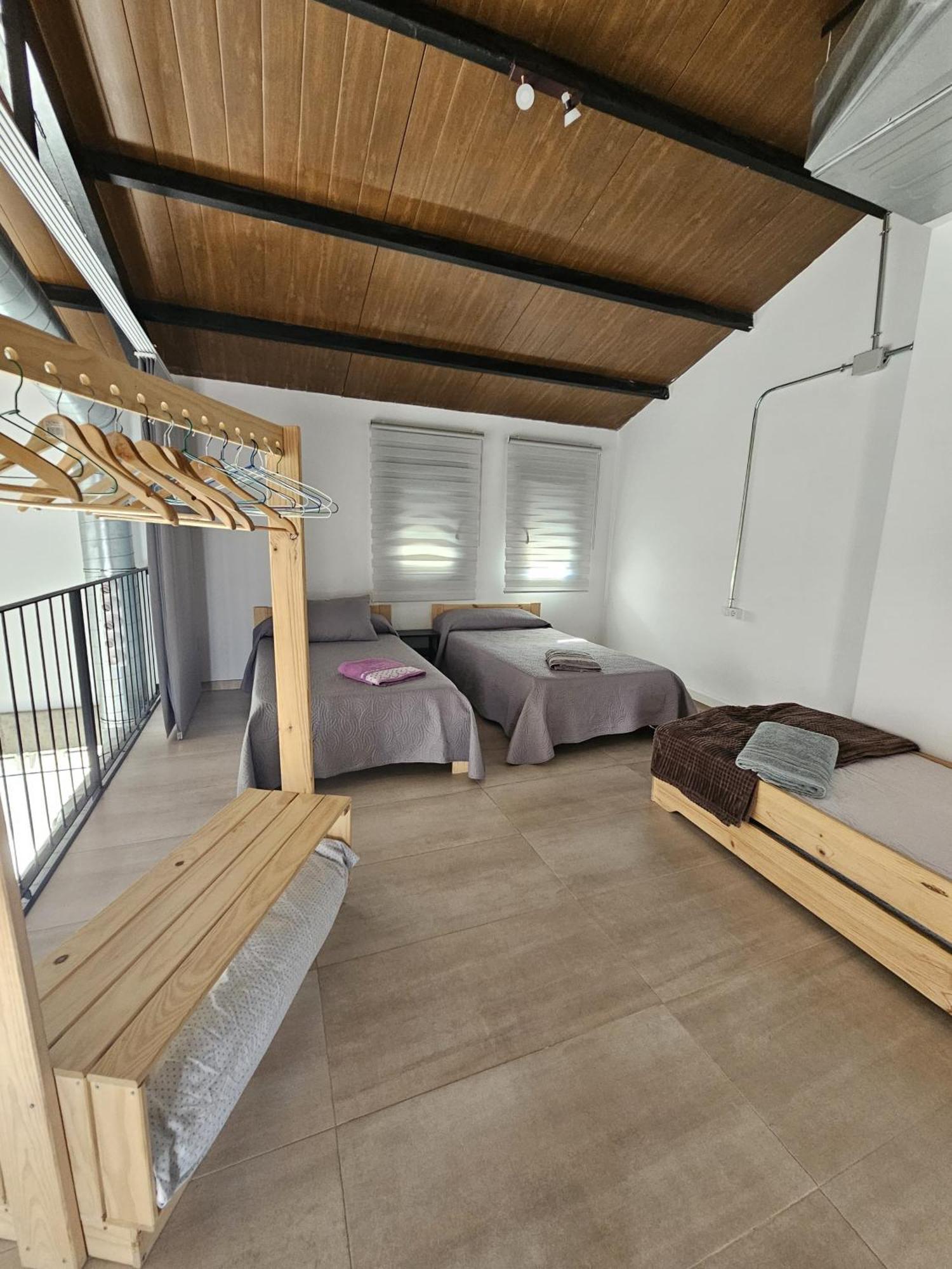 Alojamiento El Pez Casa Con Piscina Climatizada Villafranca de los Caballeros 外观 照片