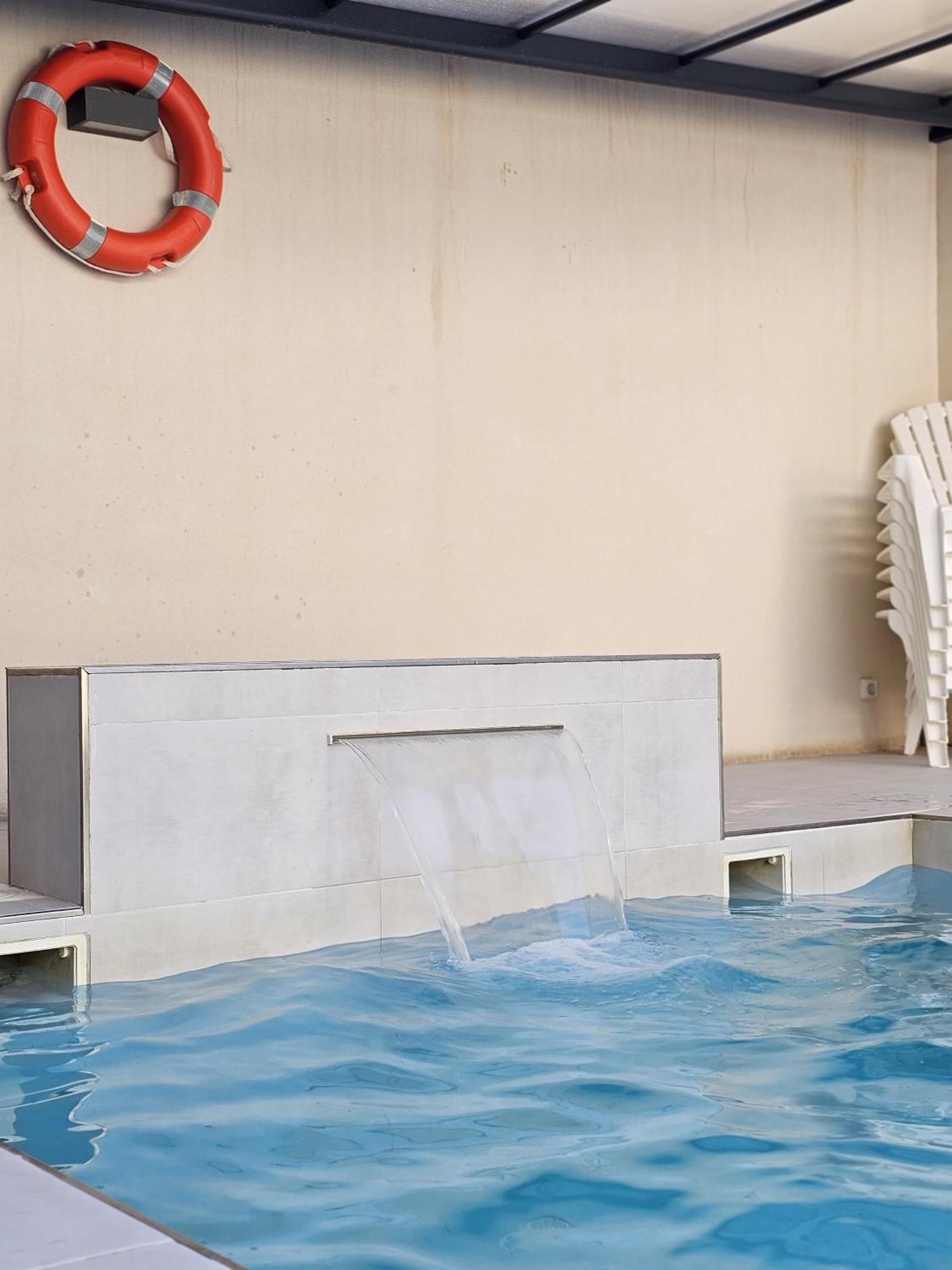 Alojamiento El Pez Casa Con Piscina Climatizada Villafranca de los Caballeros 外观 照片